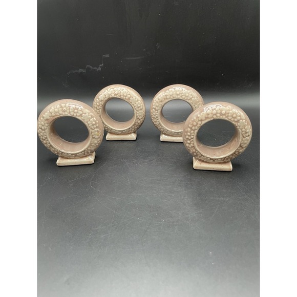 The Unbranded Brand Other - Hand painted Napkin Rings Ceramic Porcelain Flower Print: set of 4